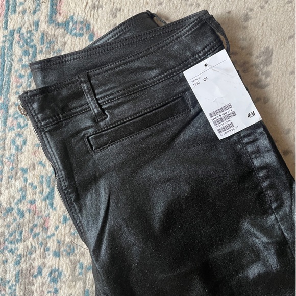 BNWT Skinny Patent Leather Pants - Picture 3 of 4